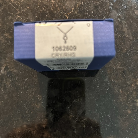 9 inch Swavorski silver necklace excellant condition - Picture 5 of 7